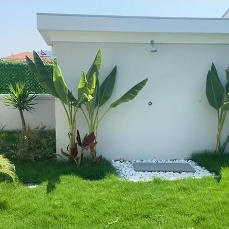 Super Delux 6-Bed Villa Brave Villa *