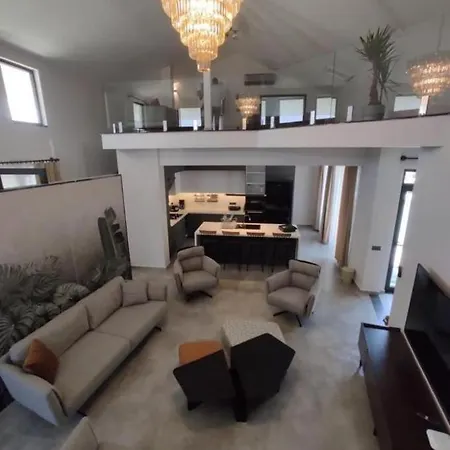 Villa Super Delux 6-Bed Villa Brave Dalyan