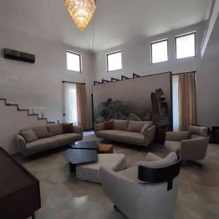 Super Delux 6-Bed Villa Brave Villa *